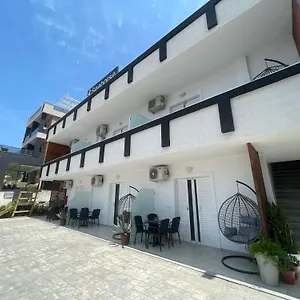 Otel Seahorse, Ksamil