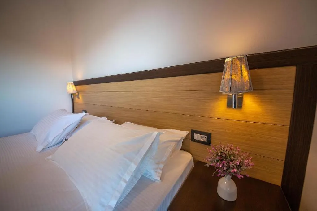 Inada Rooms Ksamil Albânia